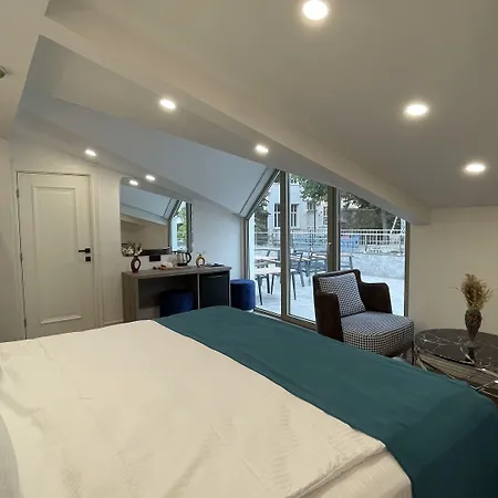 Mona Bosphorus מלון