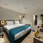 Mona Bosphorus 4*