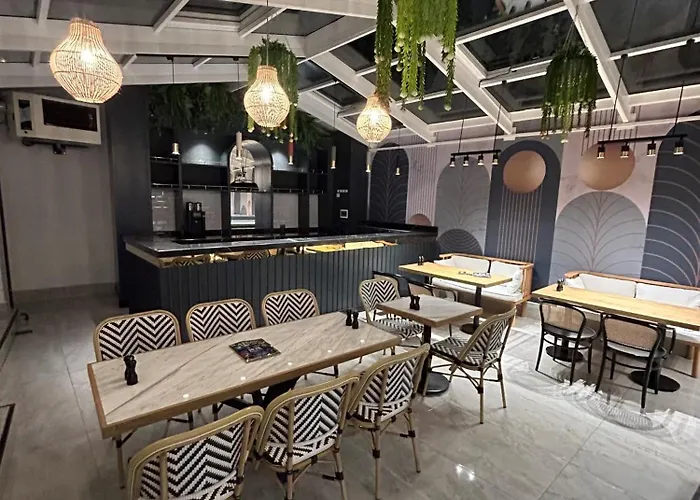 Mona Bosphorus 酒店