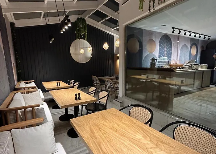 Mona Bosphorus 酒店